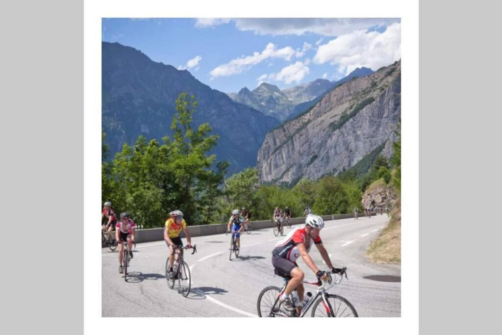 Apartmán L'Edelweis Le Bourg-dʼOisans Exteriér fotografie